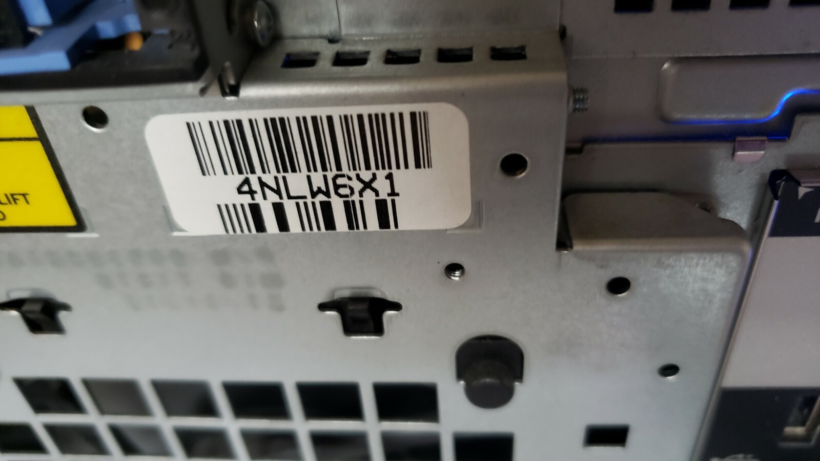 Dell PoweEdge T320 Xeon E5-1410 2.8Ghz QC 24GB RAID1, 4HD slots