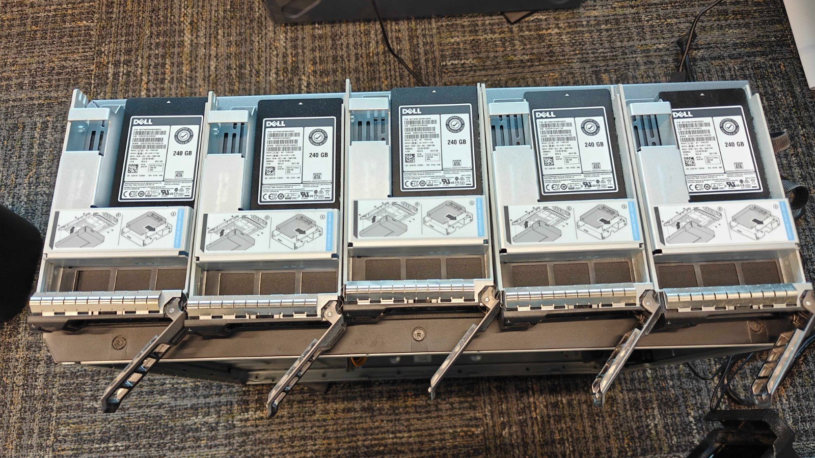 Dell PowerEdge T330 Xeon E3-1270 v6 16GB RAM 5x240GB SSD PERC H730 iDRAC