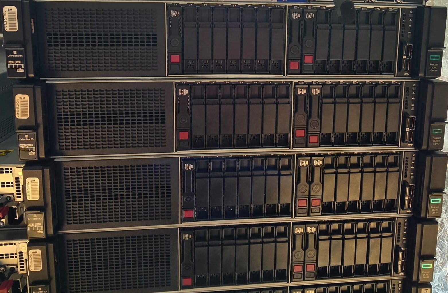 HPE ProLiant DL380 Gen 10 Server 1 CPU , 32GB RAM ,P408i-A ,Battery 2025, 16 bay