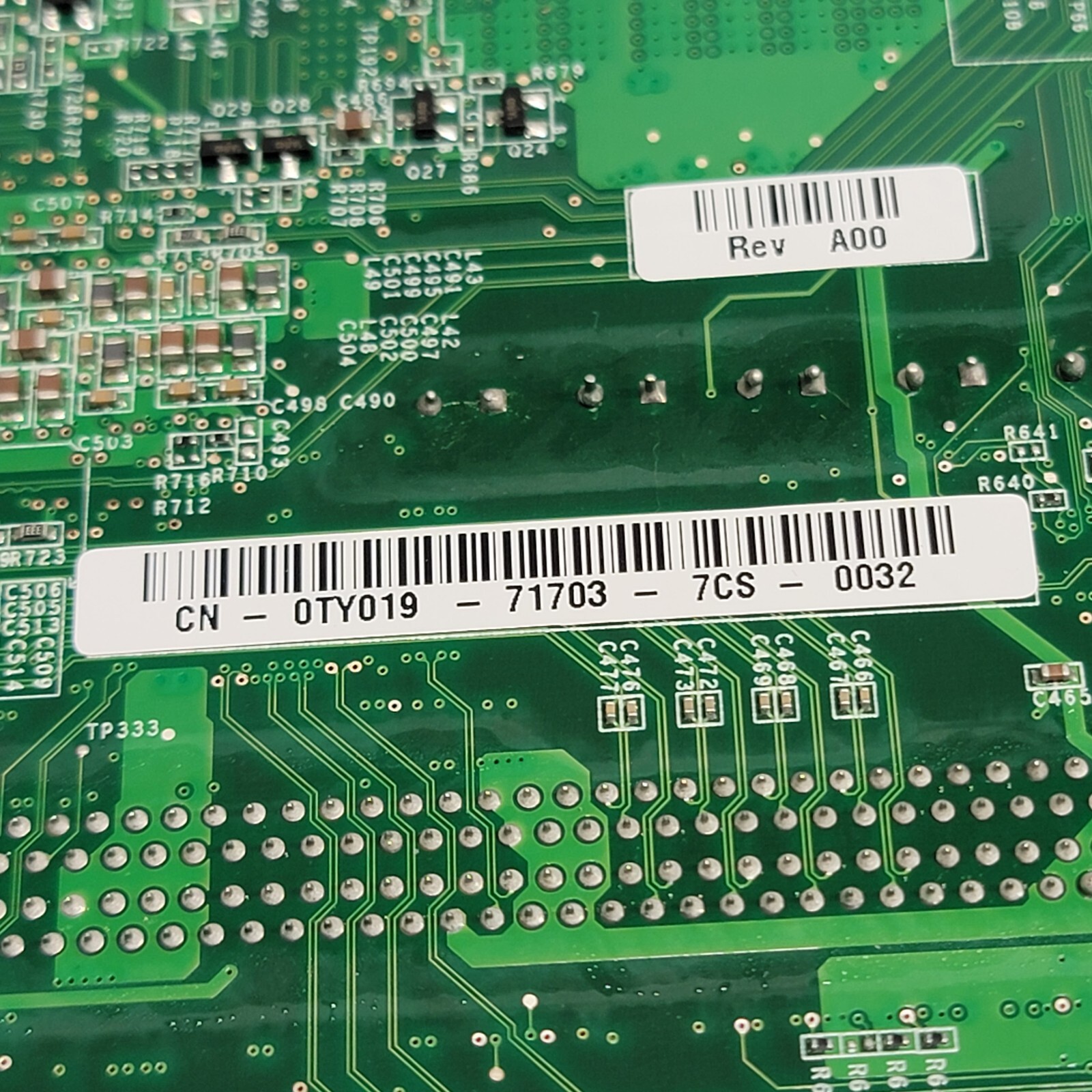 CN-0TY019-71703-7CS-0032 CN-0RH477-71703-82T-0687 from Dell PowerEdge R200 SVP