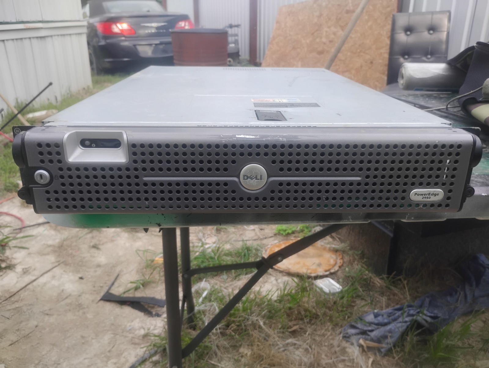 Dell PowerEdge 2950 Intel Xeon Server w/4Gb Ram & Perc 6/i, WORKS No HDDs