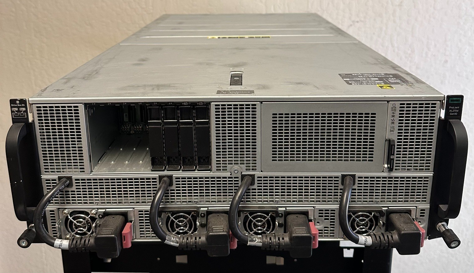HP ProLiant XL270d Gen10 4x Tesla V100 32GB SXM2 2x Xeon 6150 36 Core GPU Server