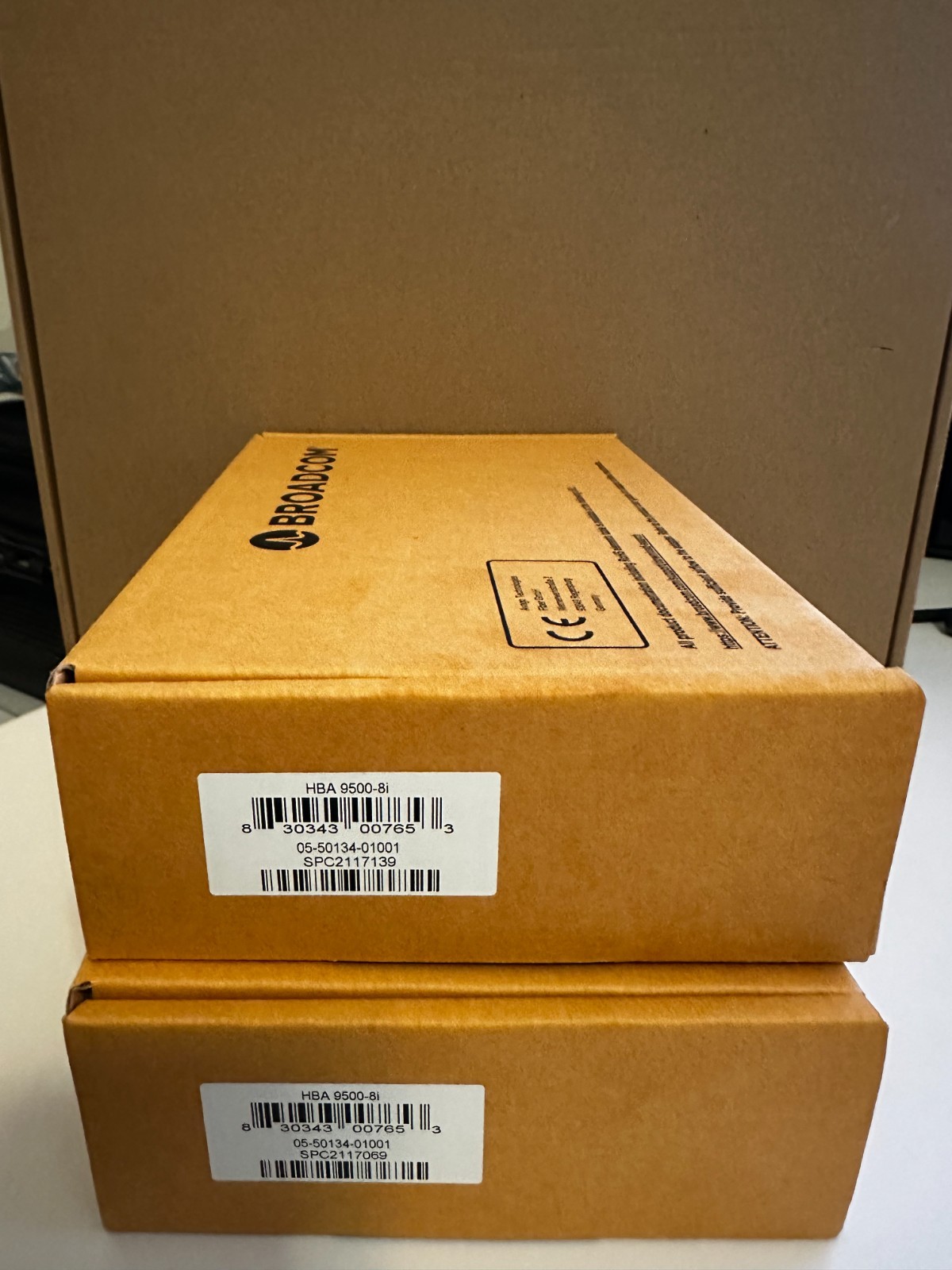 New In Box BROADCOM 9500-8i Tri-Mode HBA SAS Internal Adapter