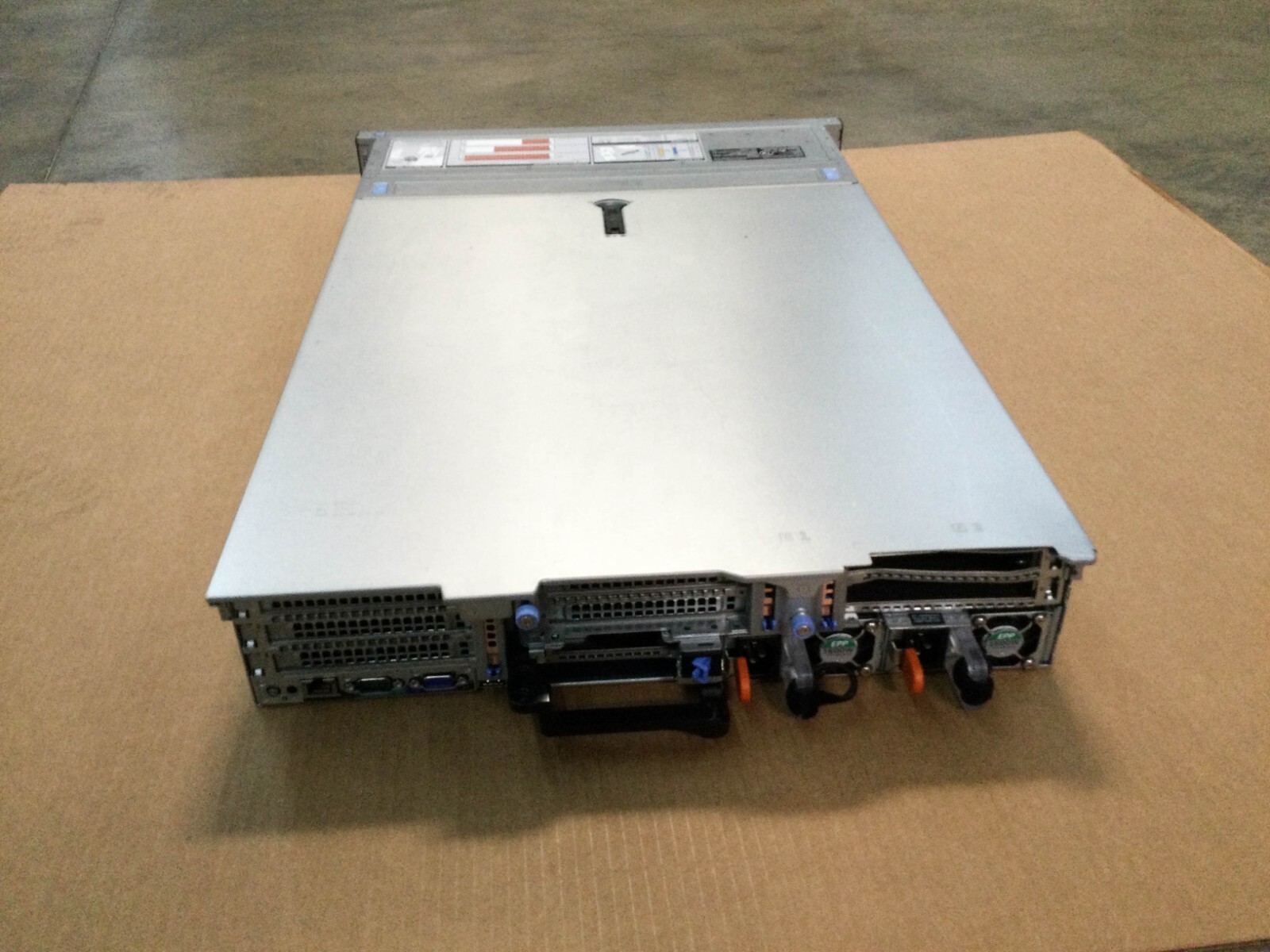 Dell EMC VXRail V570F 24SFF CTO Server with 2pcs PSUs Grade B