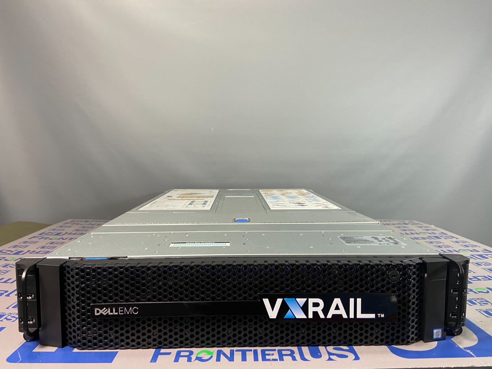 DELL EMC VXRAIL T41S-2U 3x Node 1x E5-2609V4,64GB each 12x 1.2TB & 3x 400GB SSD