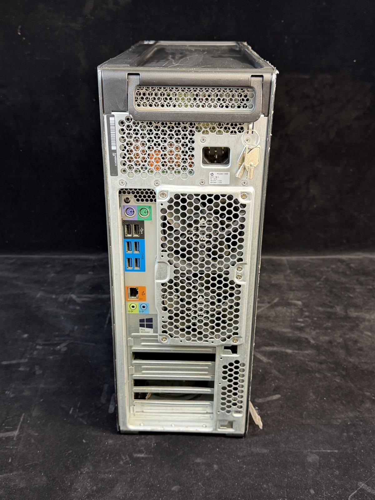 HP Z640 WORKSTATION 1x 6 CORE E5-2620V3 2.4GHz 16GB RAM P400 1x 1TB SATA