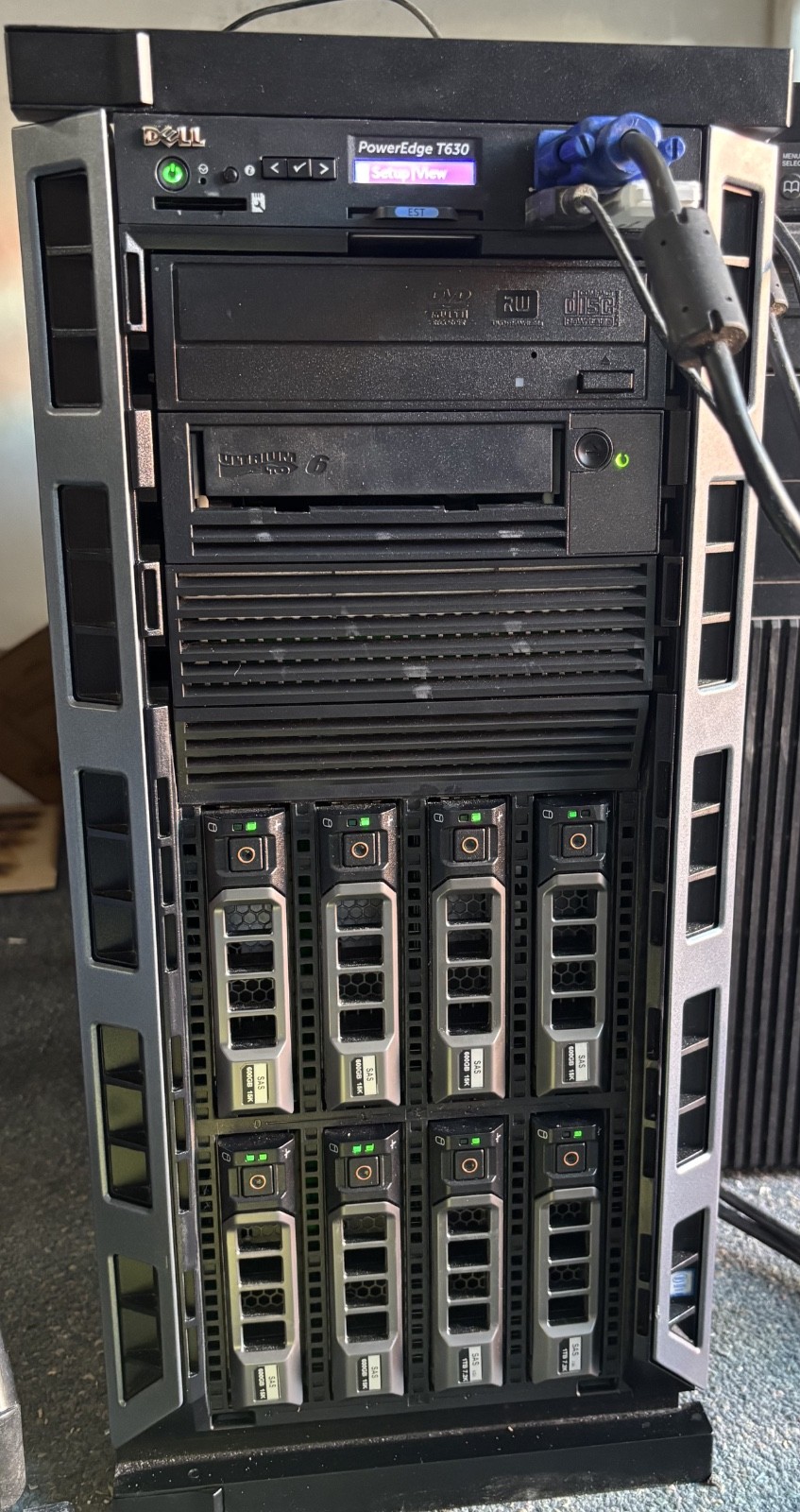 DELL E25S PowerEdge T630 Server 4x 600GB, 2x 1TB
