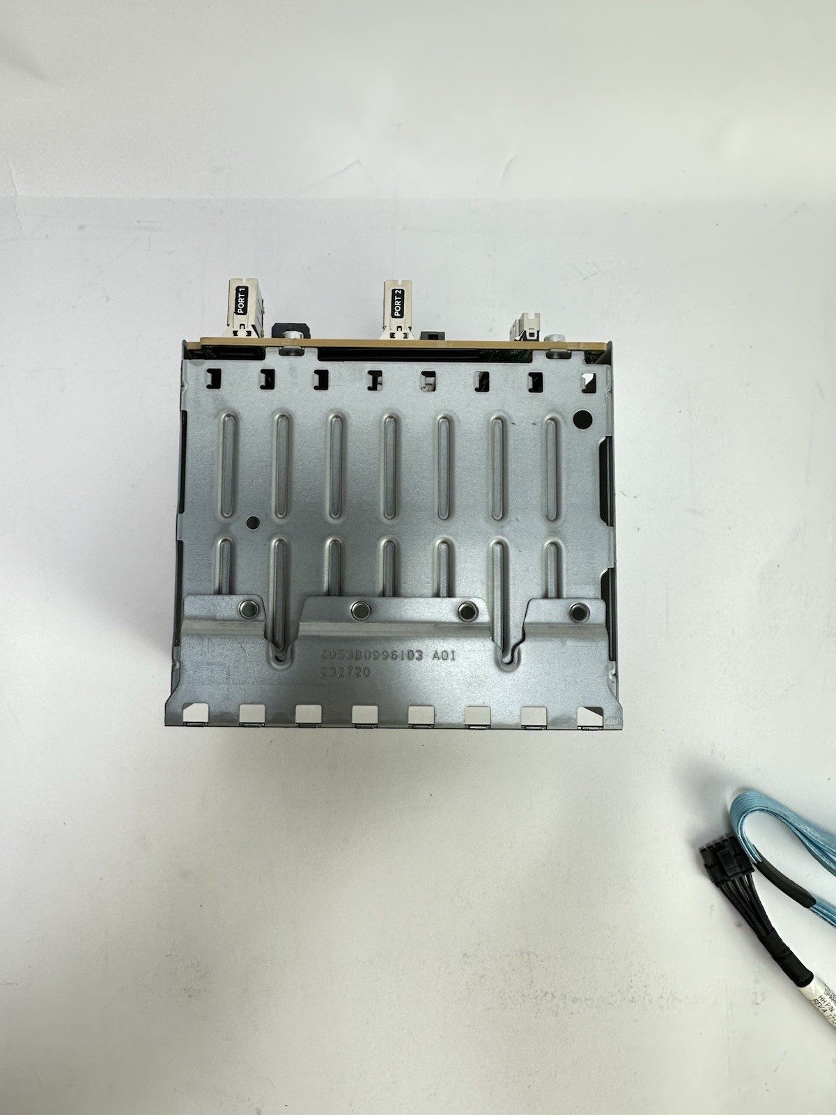 HPE 826690-B21 DL38X Gen10 6 SATA/SAS+2 NVMe Premium 8SFF Backplane+Cage+Cables