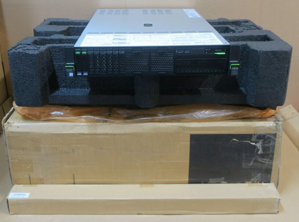 Fujitsu Primergy RX2540 M5 2x 10C Silver 4210 96GB RAM 2x 240GB SSD 8-Bay Server