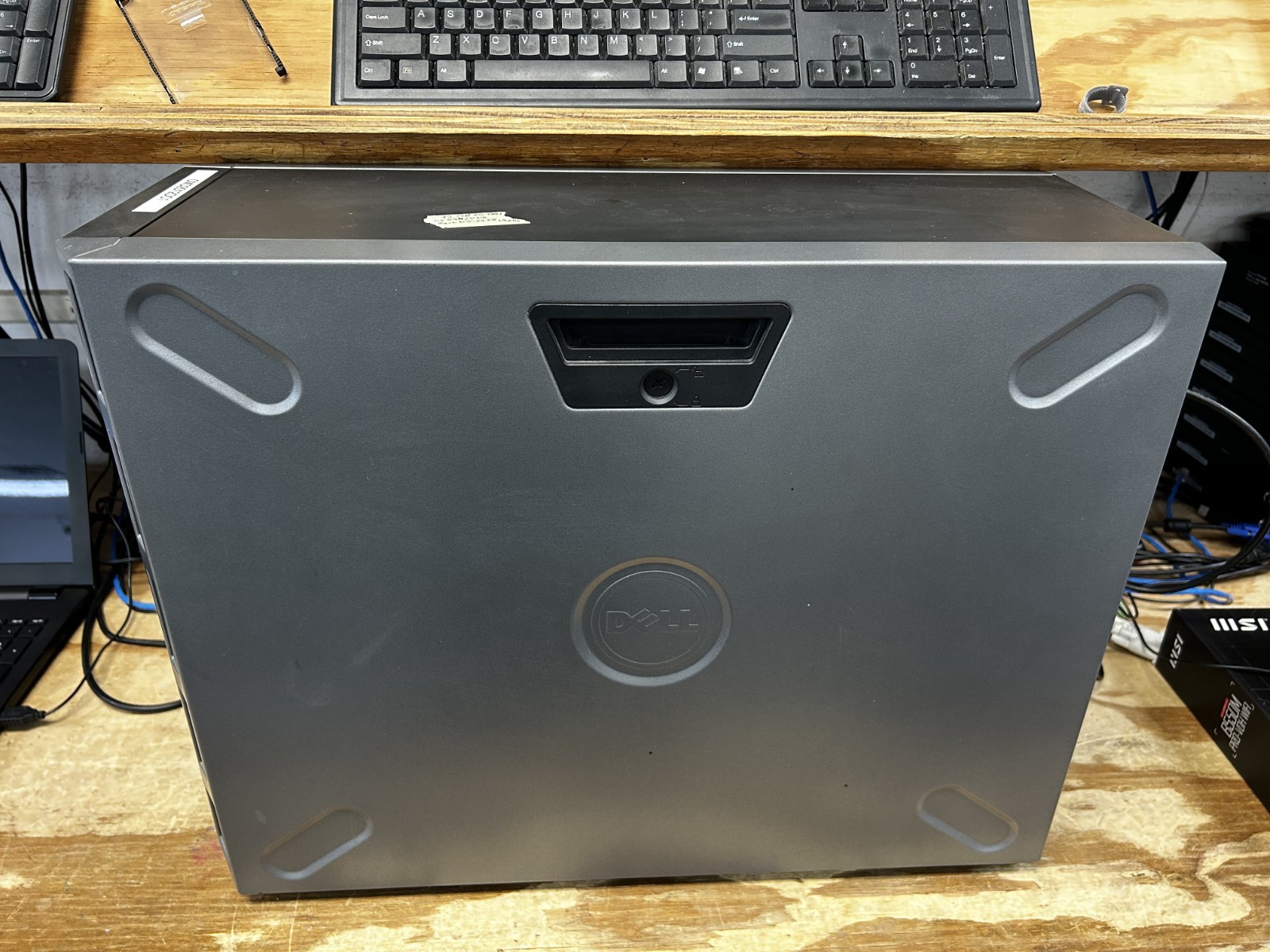 Dell PowerEdge T420 Xeon E5-2420 1.90 Ghz 12Gb ECC no HDD/SSD