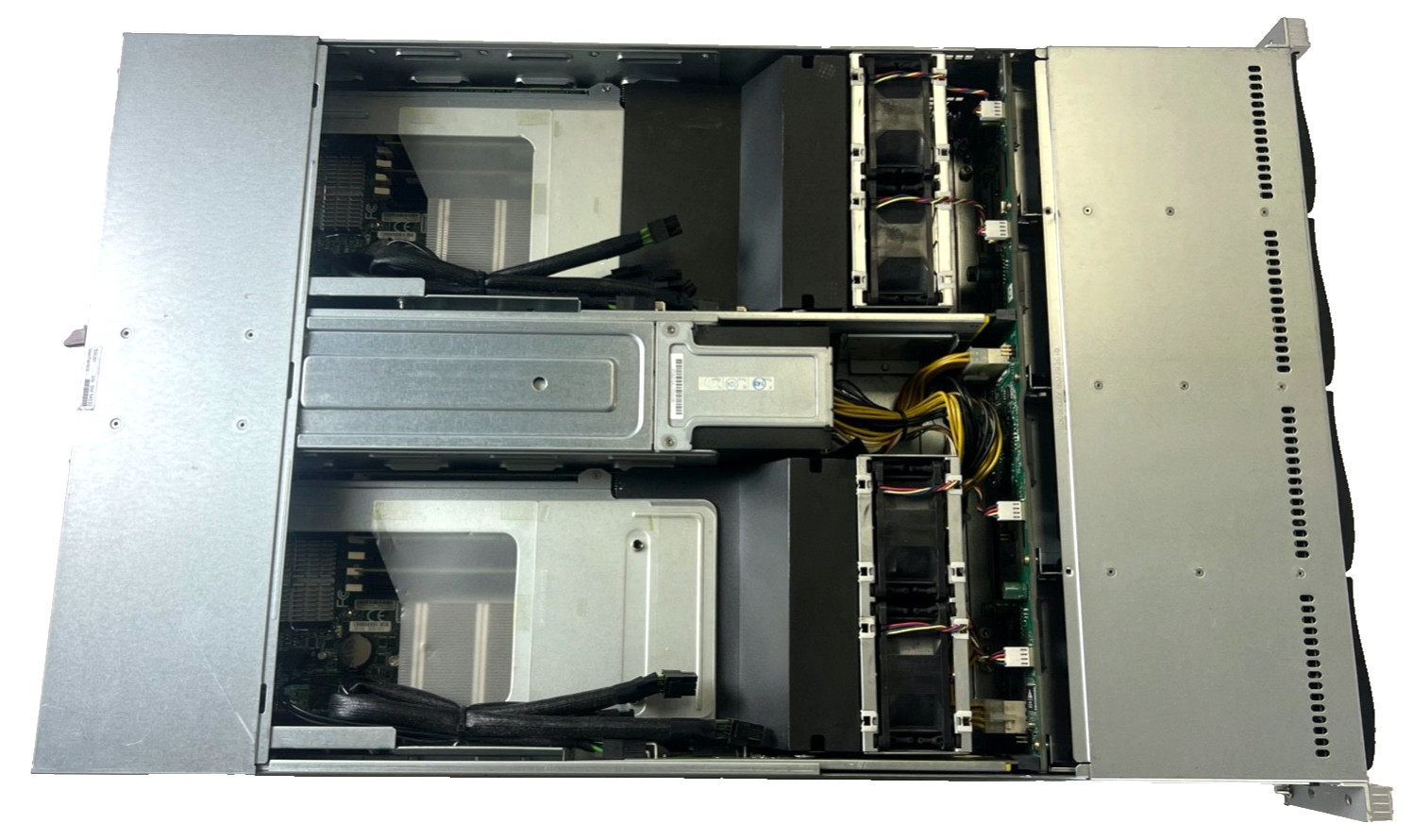 Supermicro CSE-827 2x H8DGT-HF/H8DGT-HIBQF 4 x AMD 6128 @2.0GHz, 32GB Mem Each