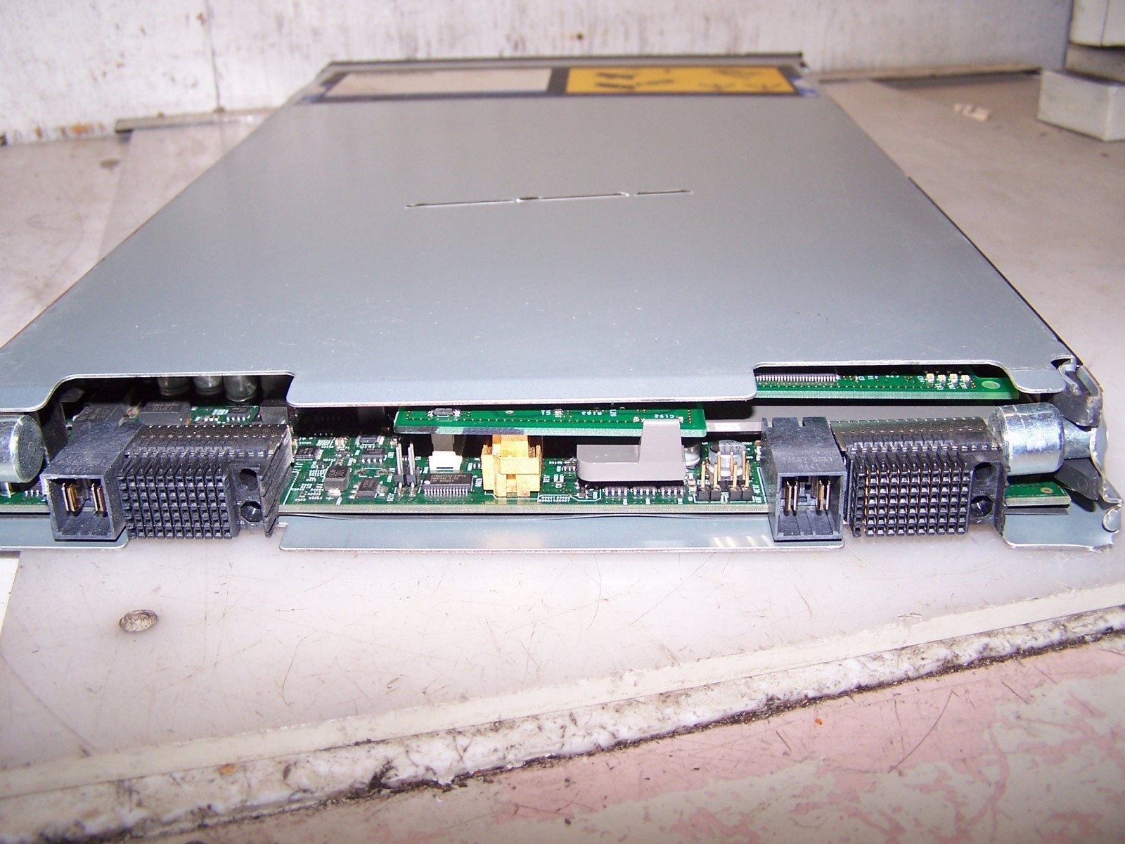 IBM HS20 BLADECENTER BLADE SERVER ID # 8843-31U