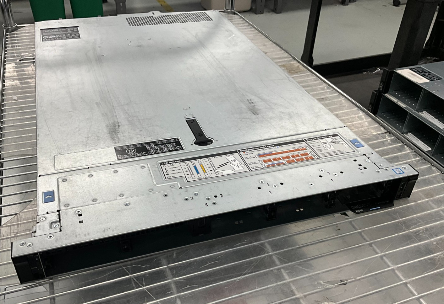 DELL PowerEdge R640 server SILVER 4110 X2 224 gb DDR4 no drives GWYT2W2