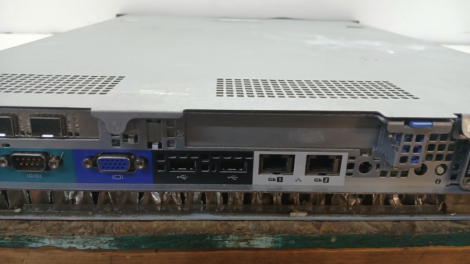 Dell PowerEdge 310 w Intel Xeon X3450@2.67GHz 1GB RAM *NO HDs* *BOOT TO BIOS*