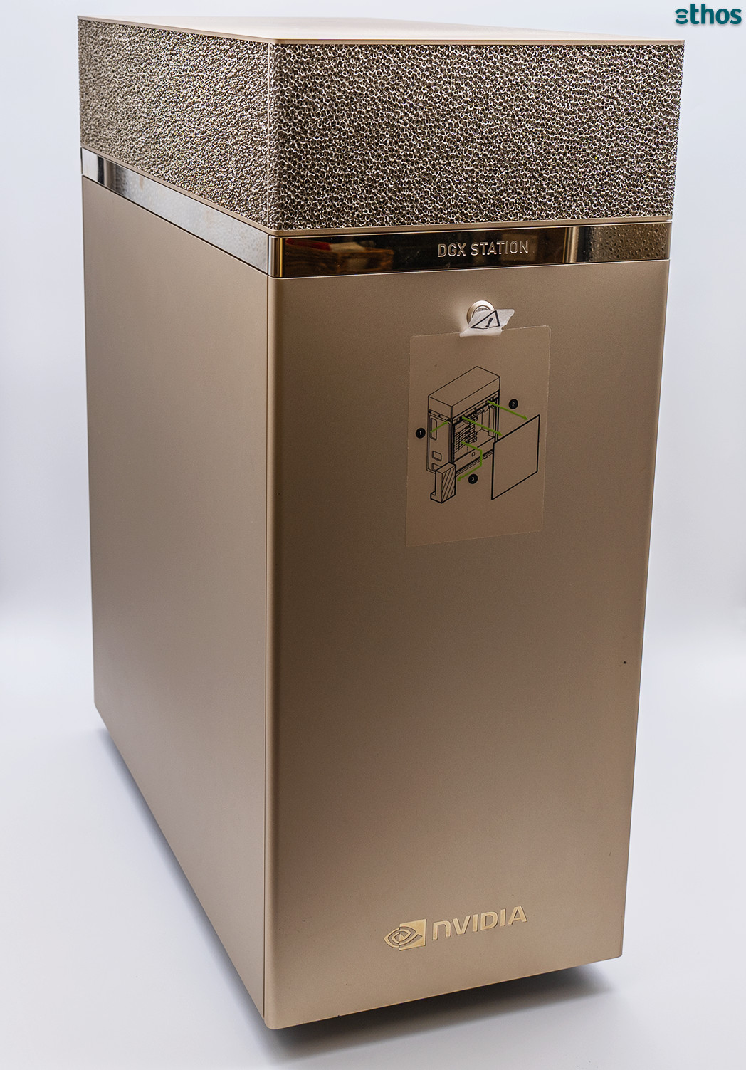 NIVIDIA/TESLA DGX-STATION P2587 AI Workstation / GPU Server