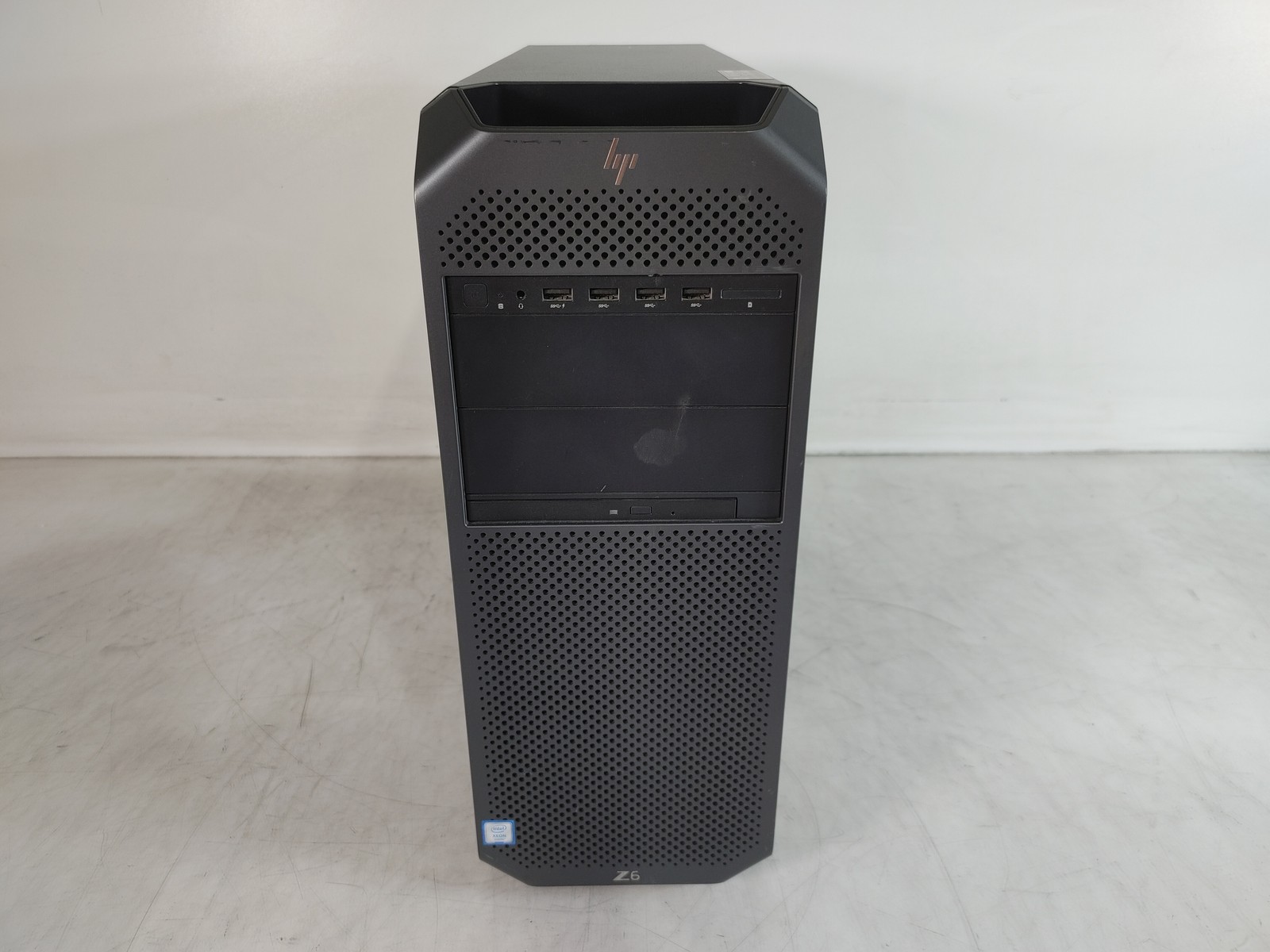 HP Z6 G4 2.10 GHz Intel Xeon Silver 4116 8 GB DDR4 Workstation No Drives/No OS