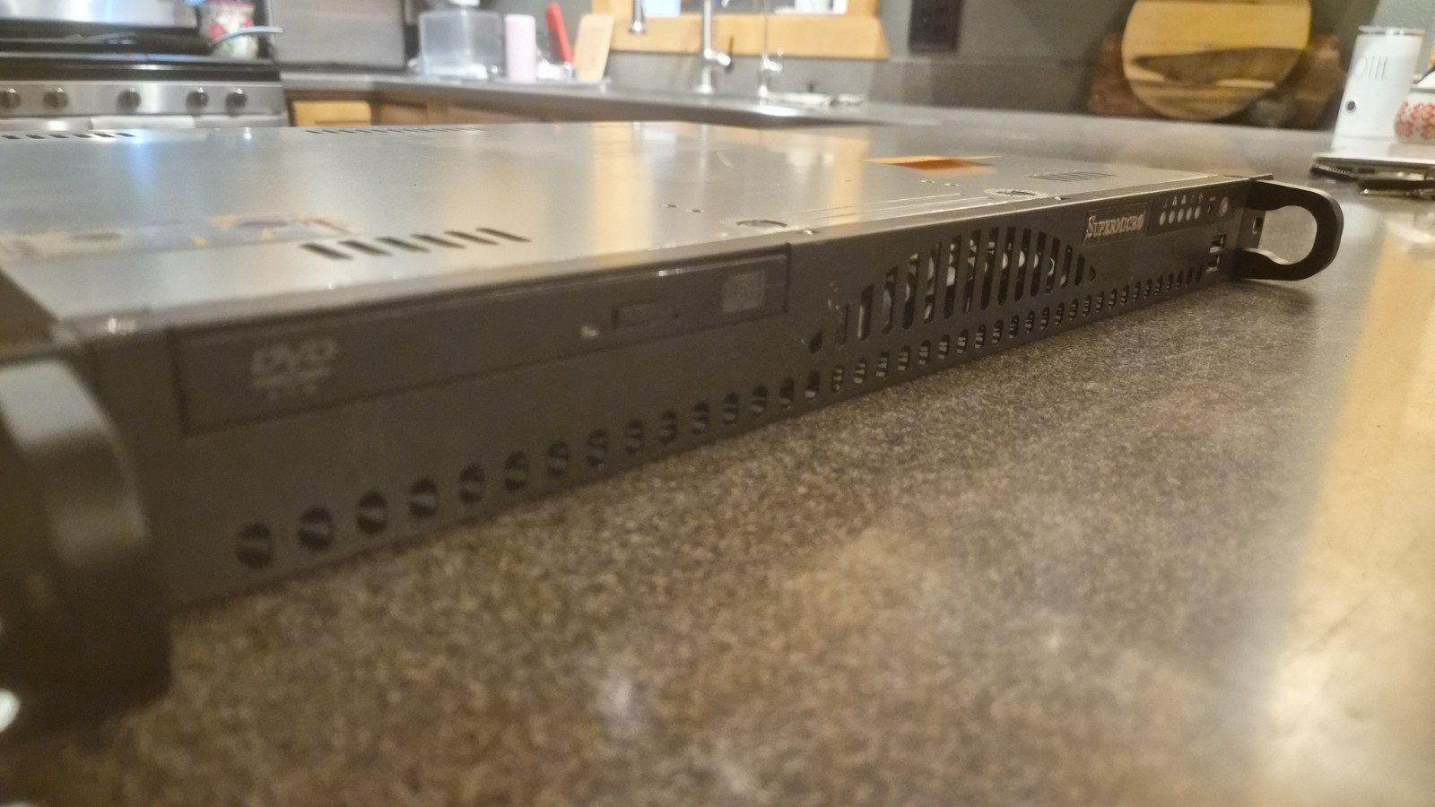 Supermicro Server Xeon X3430 2.40GHz 4GB IDE And SATA Onboard