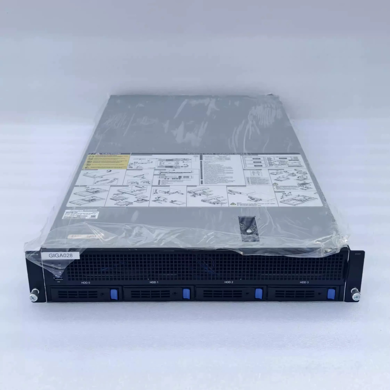 Gigabyte G242-Z11 Server 6×2.5″With 2X EPYC 7702 CPU 64Core/256G RAM/4X V100 32G