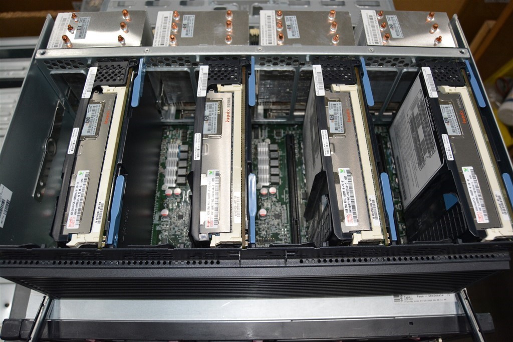 HP PROLIANT DL580 G7 584086-001 2.5×8 Server 4*XEON E7540 112GB P410 SEE NOTES