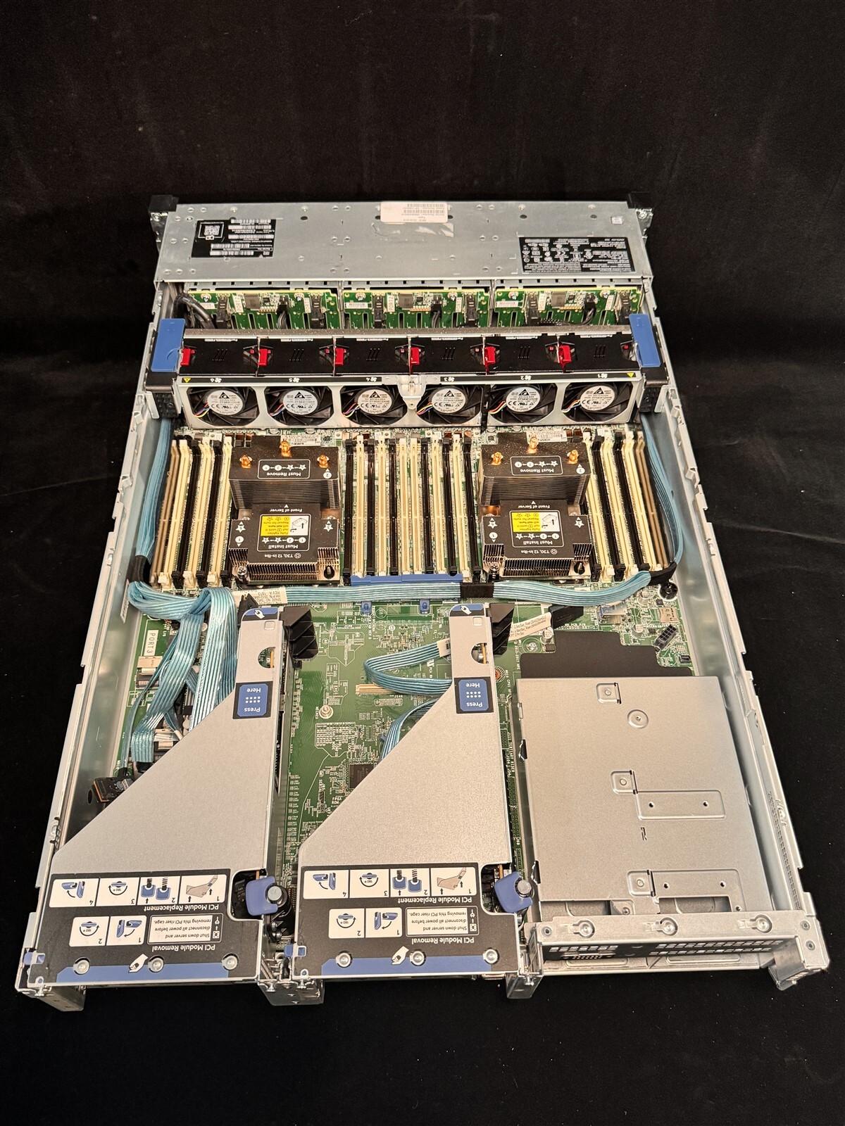 HP ProLiant DL380 Gen10 G10 24SFF 2x 6C GOLD 6128 3.4GHz 64GB RAM P408i NO HDD