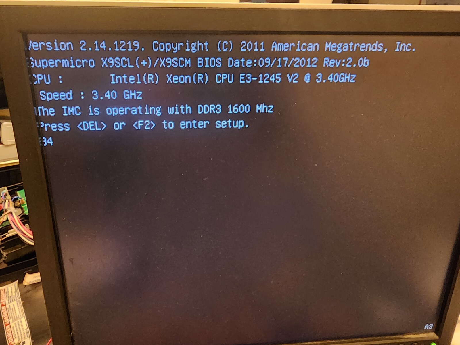 SuperMicro CSE-813M 4-bay LFF 400W Xeon E3-1245 V2 @3.40 32gb Ram X9SCL(+)/X9SCM