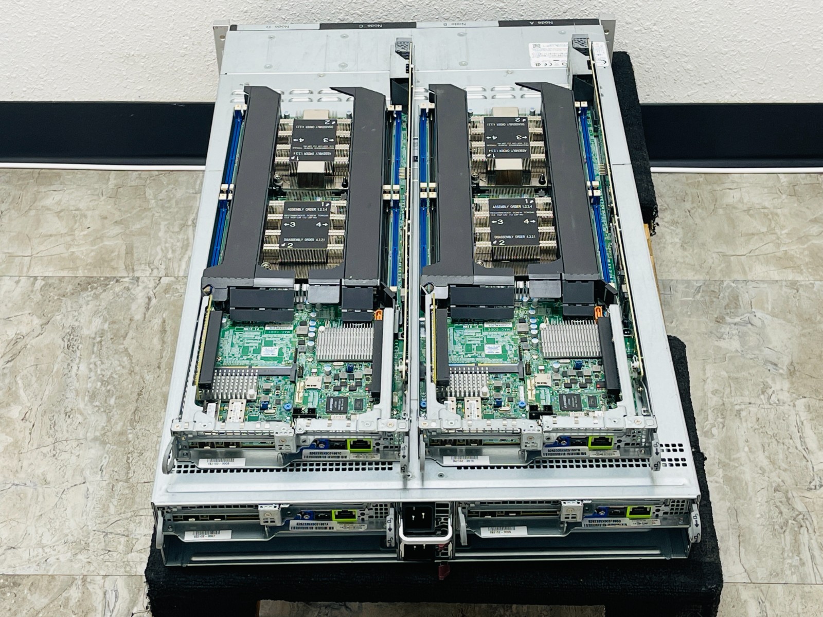 SuperMicro 2029BT-HNR 24Bay, 4x X11DPT-B SuperServer W/4x KXG60ZNV512G 512GB M.2
