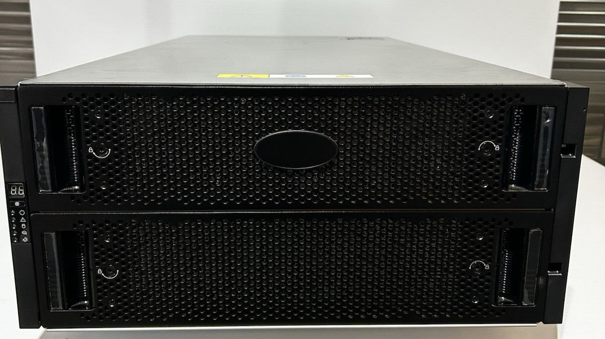 Dell PowerVault ME484 84×3.5 5U Exp Storage Array 12Gb/s 2 x 2RY9V SAS No HDDs