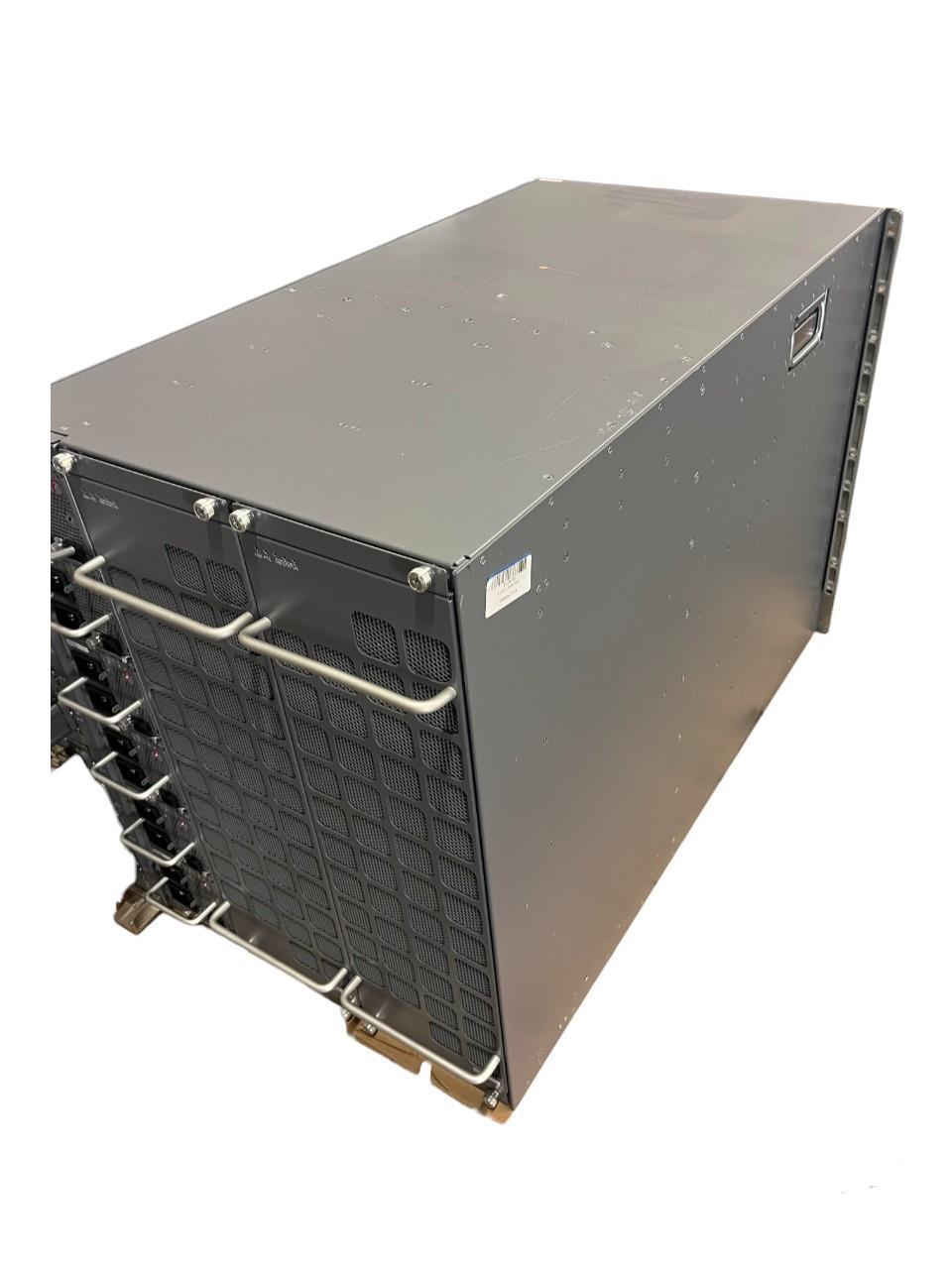 Juniper Networks QFX10008 2x QFX10000-30C 2x QFX10000-RE 5x QFX10000-36Q Switch