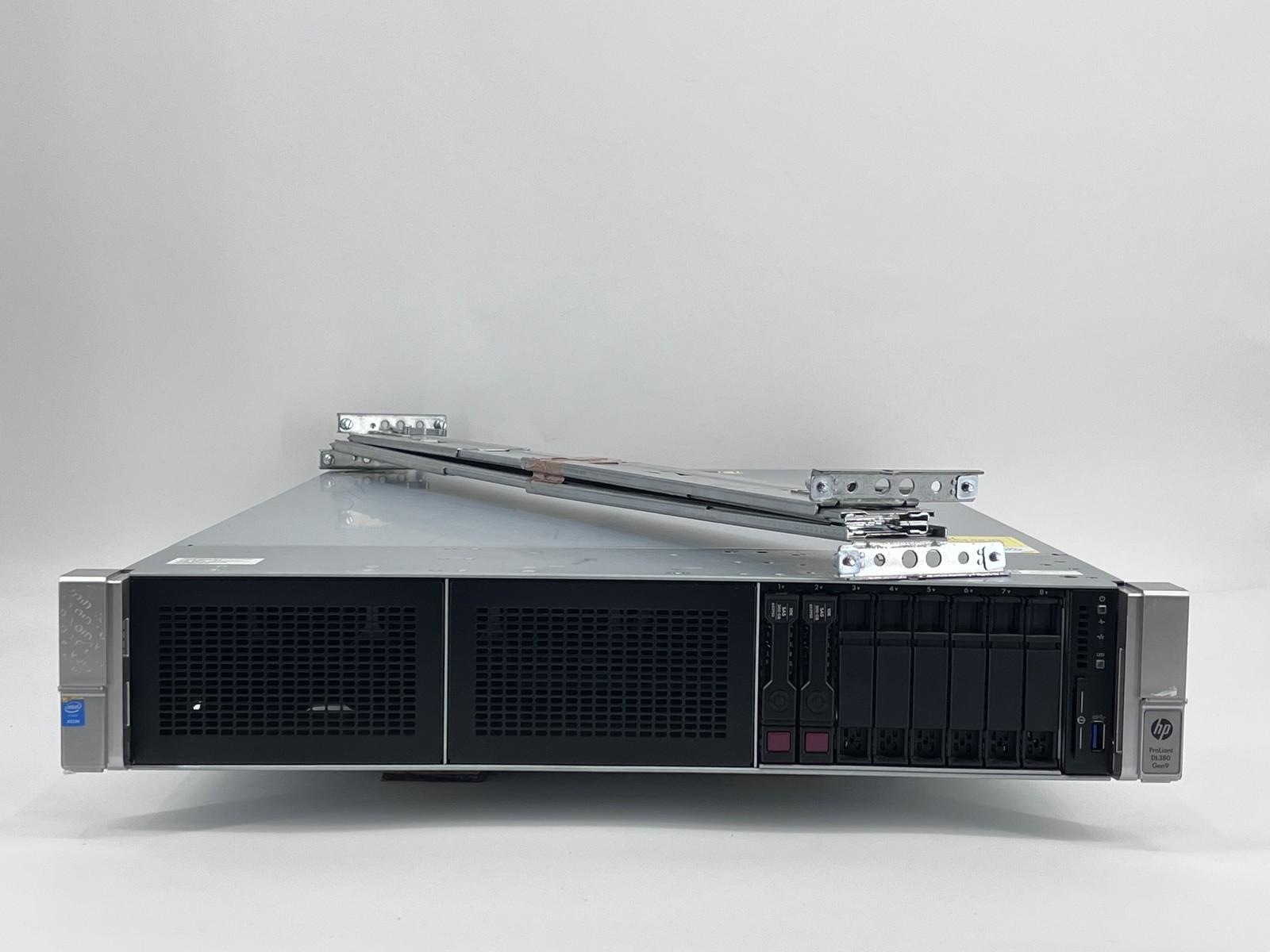 HPE ProLiant DL380 Gen9 2x Xeon E5-2620v3 32GB RAM 2x300GB HDD SAS FC