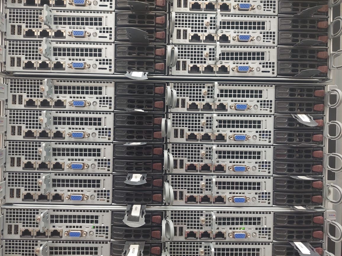 Lot 9 Supermicro F617R2-F73 4U 8x server Dual E5-2660 32GB 2×2.5 Hotplug 2×3.5