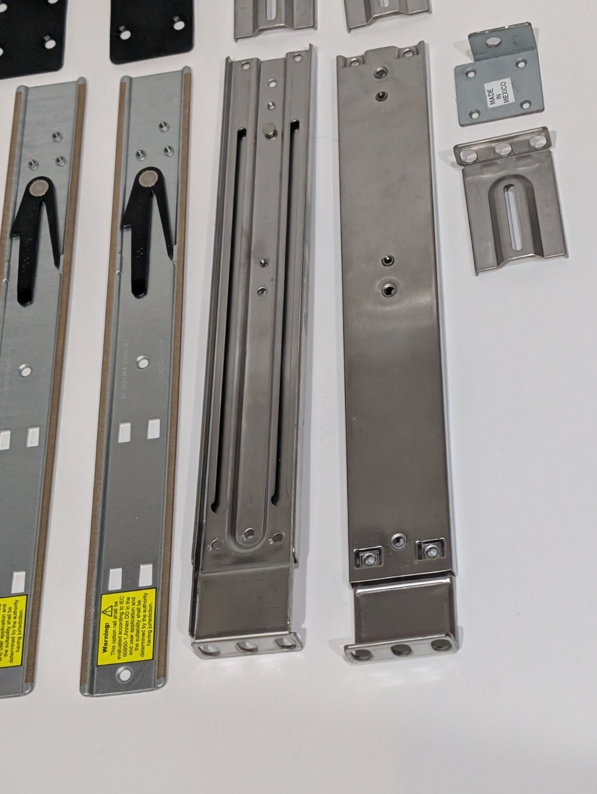 SuperMicro SC813m 1U Server Rail Kit-2ea 01-SC81359-XX00C003 01-SC81358-XX00C002