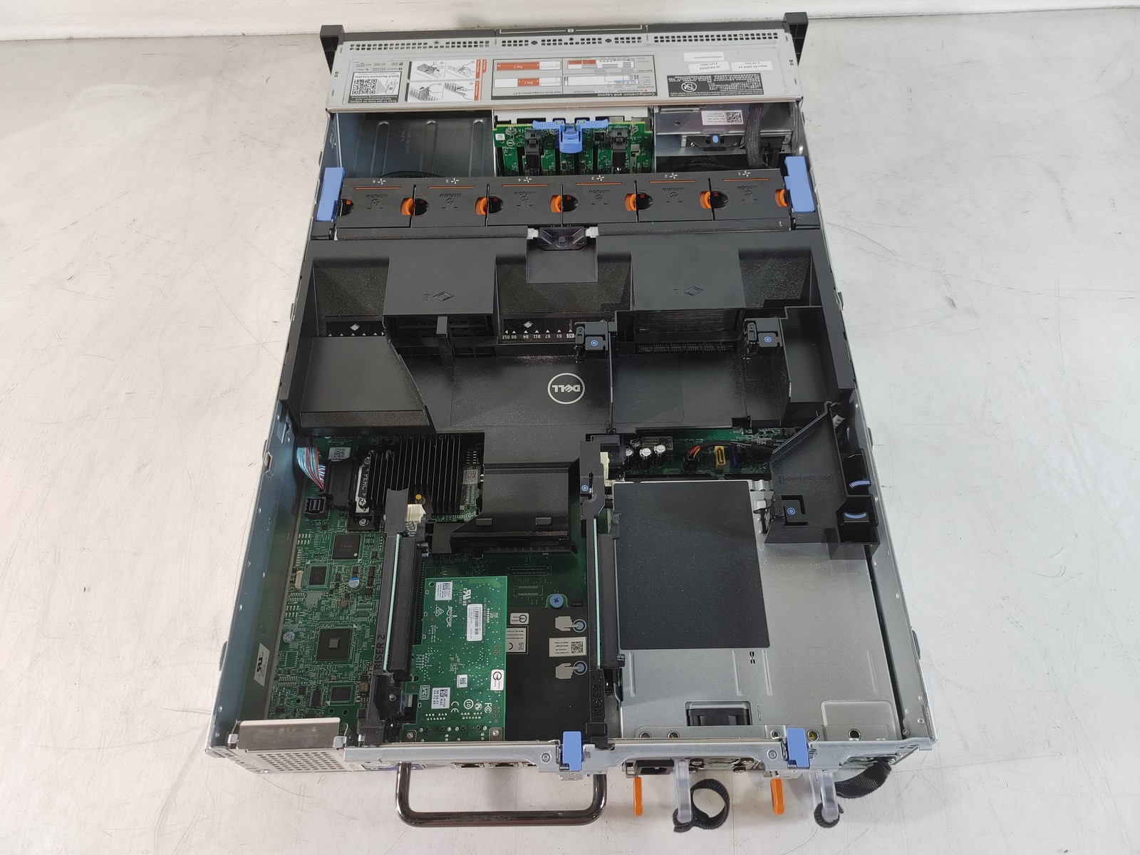 Dell PowerEdge R730 1.70 GHz Intel Xeon E5-2603 v4 16 GB DDR4 Server No