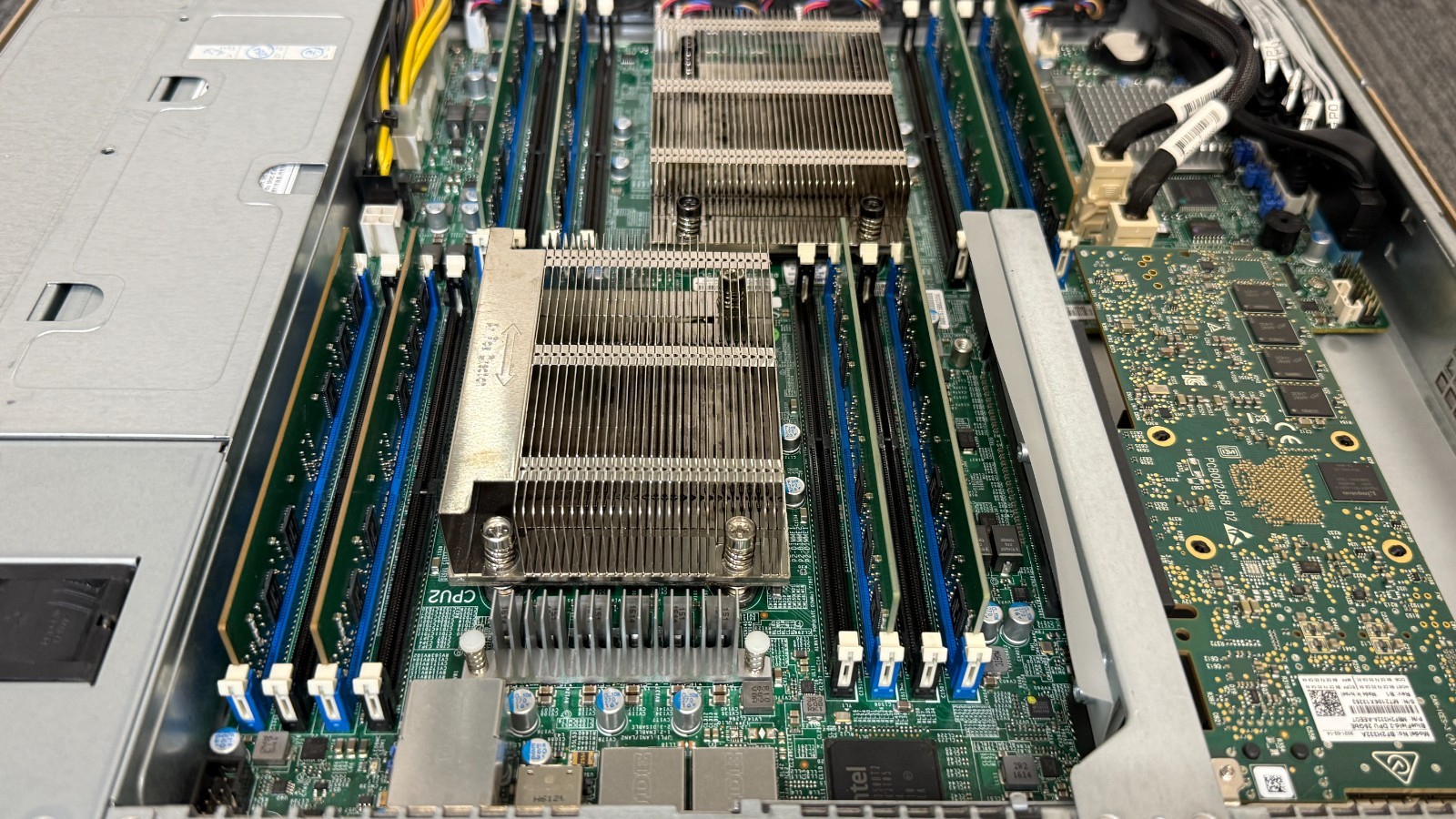 Supermicro SYS-1028R-WTNR NVMe | 2x E5-2680v4 | 64GB DDR4 |2x512GB SSD 2PSU