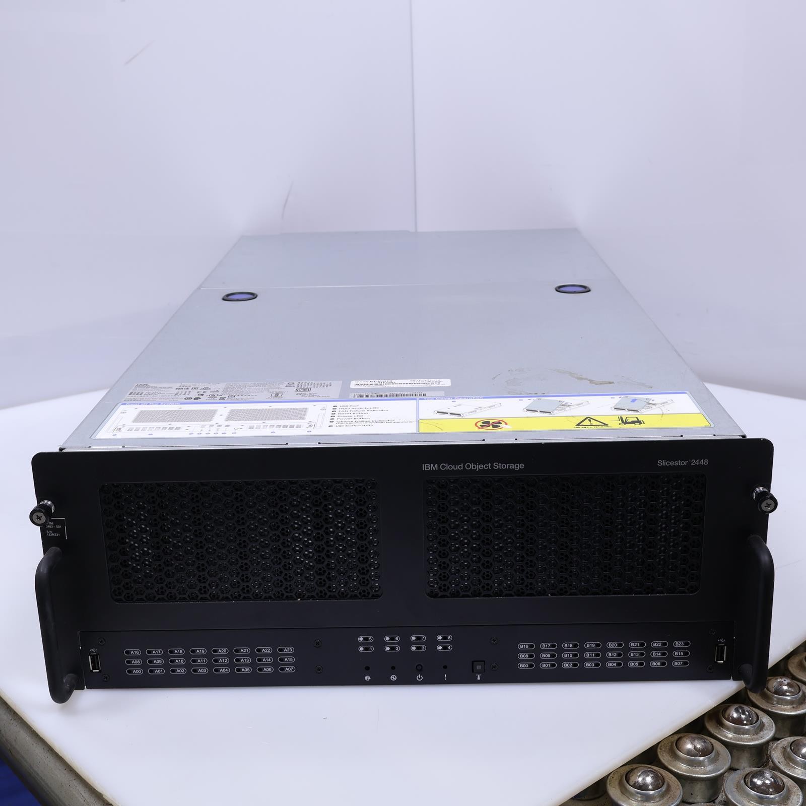 IBM Slicestor 2448 1x Intel Xeon E5-2637 v3 128GB RAM 2x 150GB SSD No OS Server