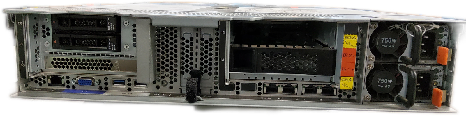 Lenovo System x3650 M5 Rack Server Xeon 2.1GHz 16GB DDR4 72TB