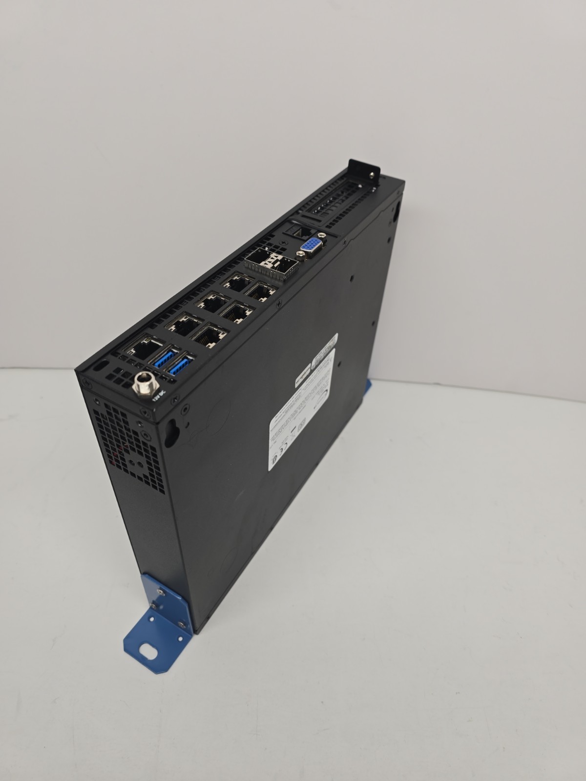 Supermicro SYS-E300-8D Mini 1U Xeon D-1518 2.2GHz 32GB Ram X10SDV-TP8F 500GB