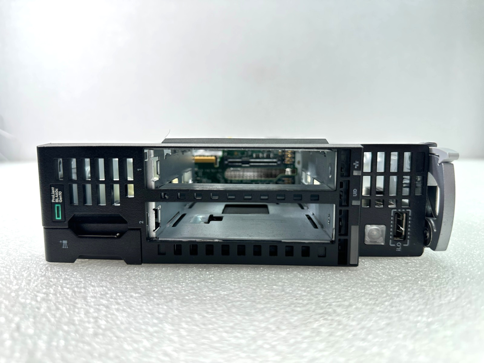 HP ProLiant BL460c Gen10 Barebones System P204i-b No RAM/HDD/CPU Blade Server 🚚