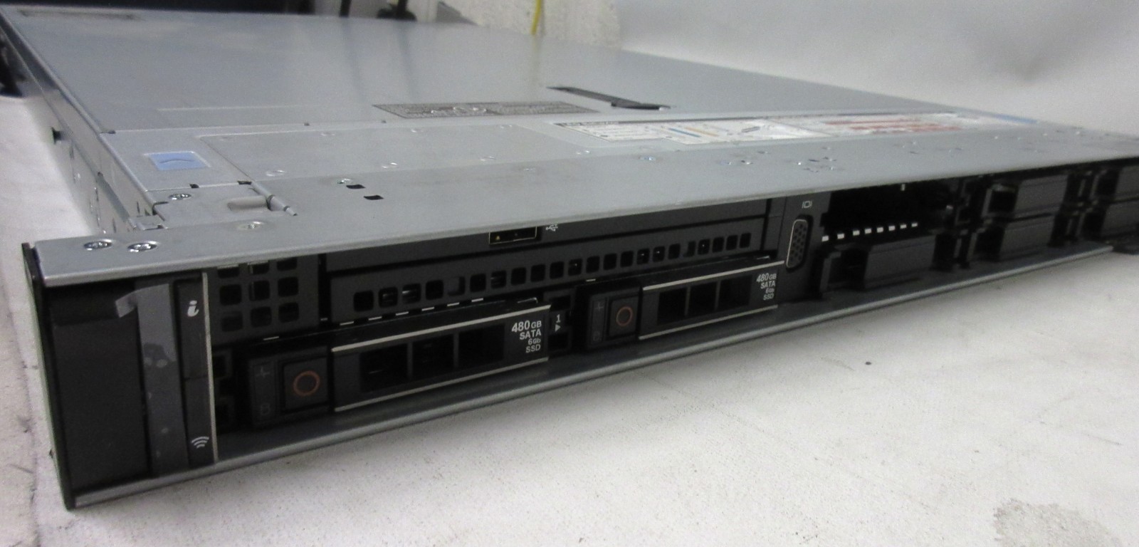 Dell PowerEdge R640 2x Xeon Silver 4210R 96GB ECC PERC H330 Mini BOSS-S1