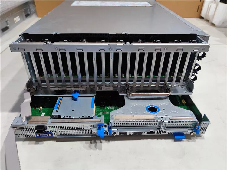 Quanta D52G-4U 10GPU Server 24X2.5″(8x NVME) /4X1600W/support Intel LGA-3647 CPU