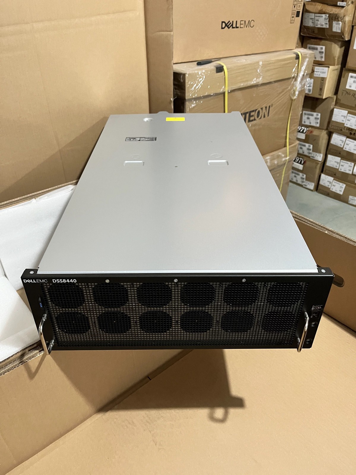 Dell DSS 8440 Server/2Xintel 8180 CPU 28Core/16x32G 2666MHz/4x RTX4090 48G