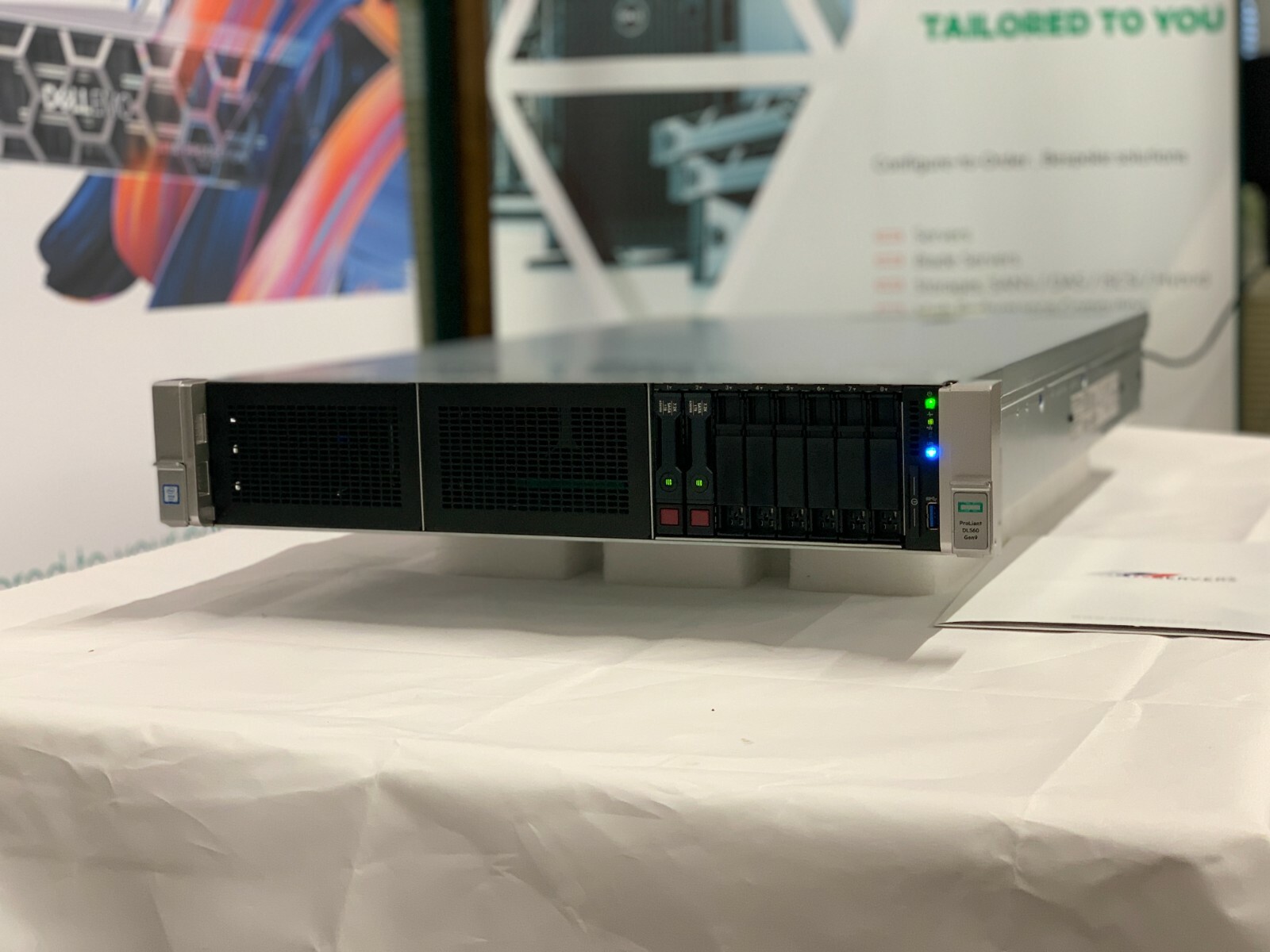HPE ProLiant DL560 Gen9 Quad 12-Core E5-4650v3 **48 Cores** 2x 400GB SSD esxi 7.