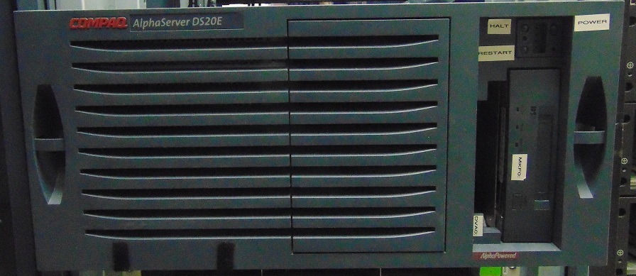 HP Compaq alphaserver ds20e 2x 667mhz, 1gb ram, dds3 tape, DY-56PAB-FA