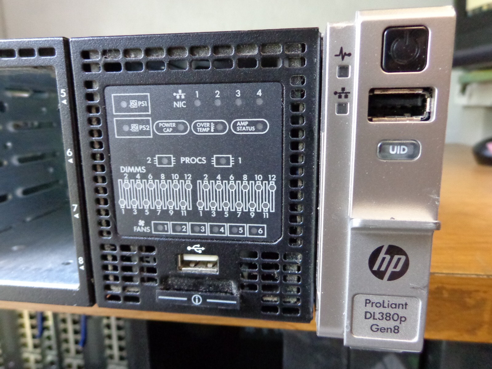 HP ProLiant DL380P G8 2P Xeon E5-2690 3.0Ghz 128GB 8x SFF Server 653200-B21