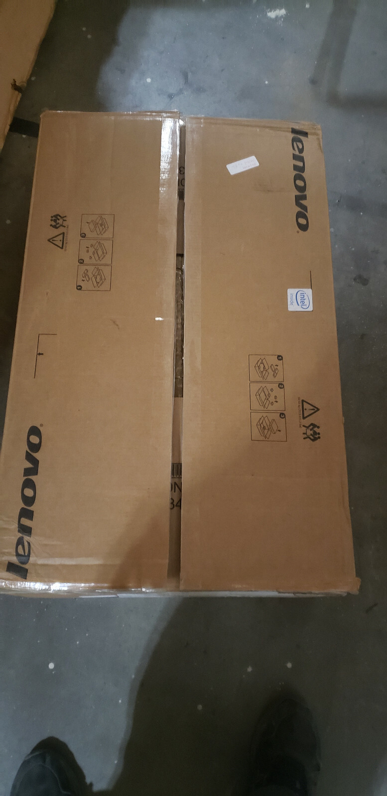 Lenovo x3650 M5 no cpu no memory no rail kit Has systemboard 4 x fans