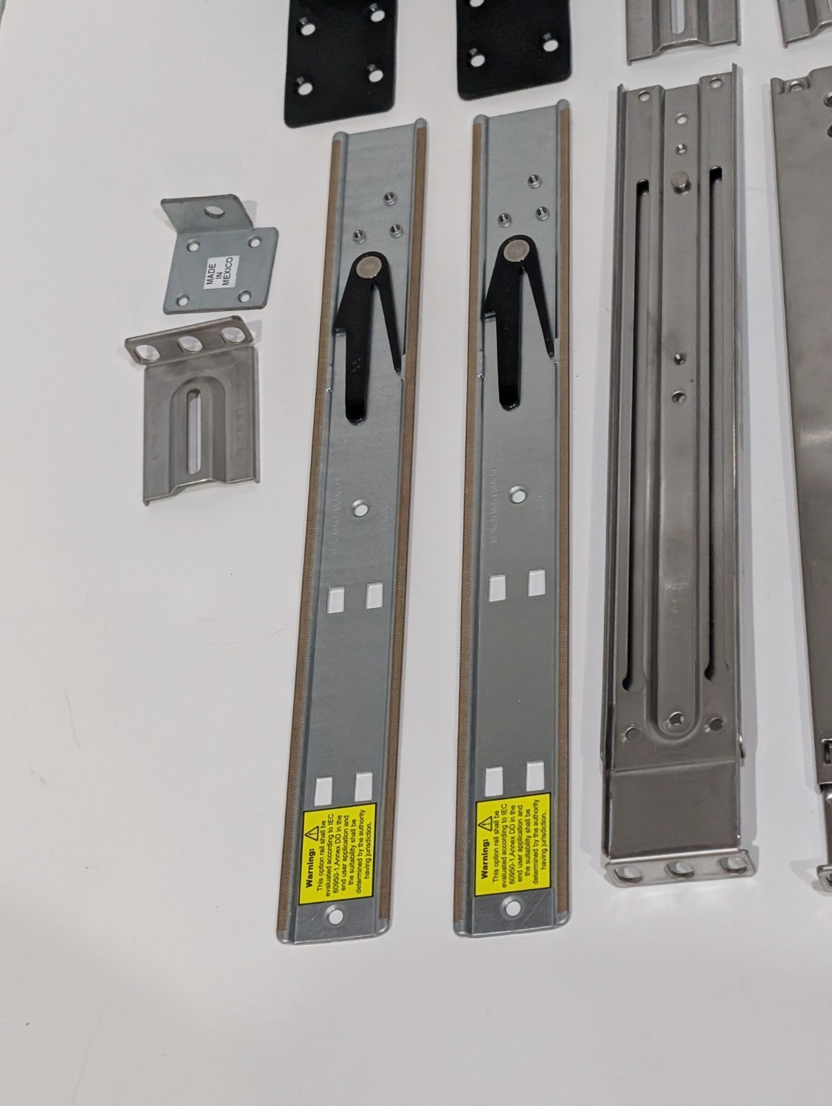 SuperMicro SC813m 1U Server Rail Kit-2ea 01-SC81359-XX00C003 01-SC81358-XX00C002