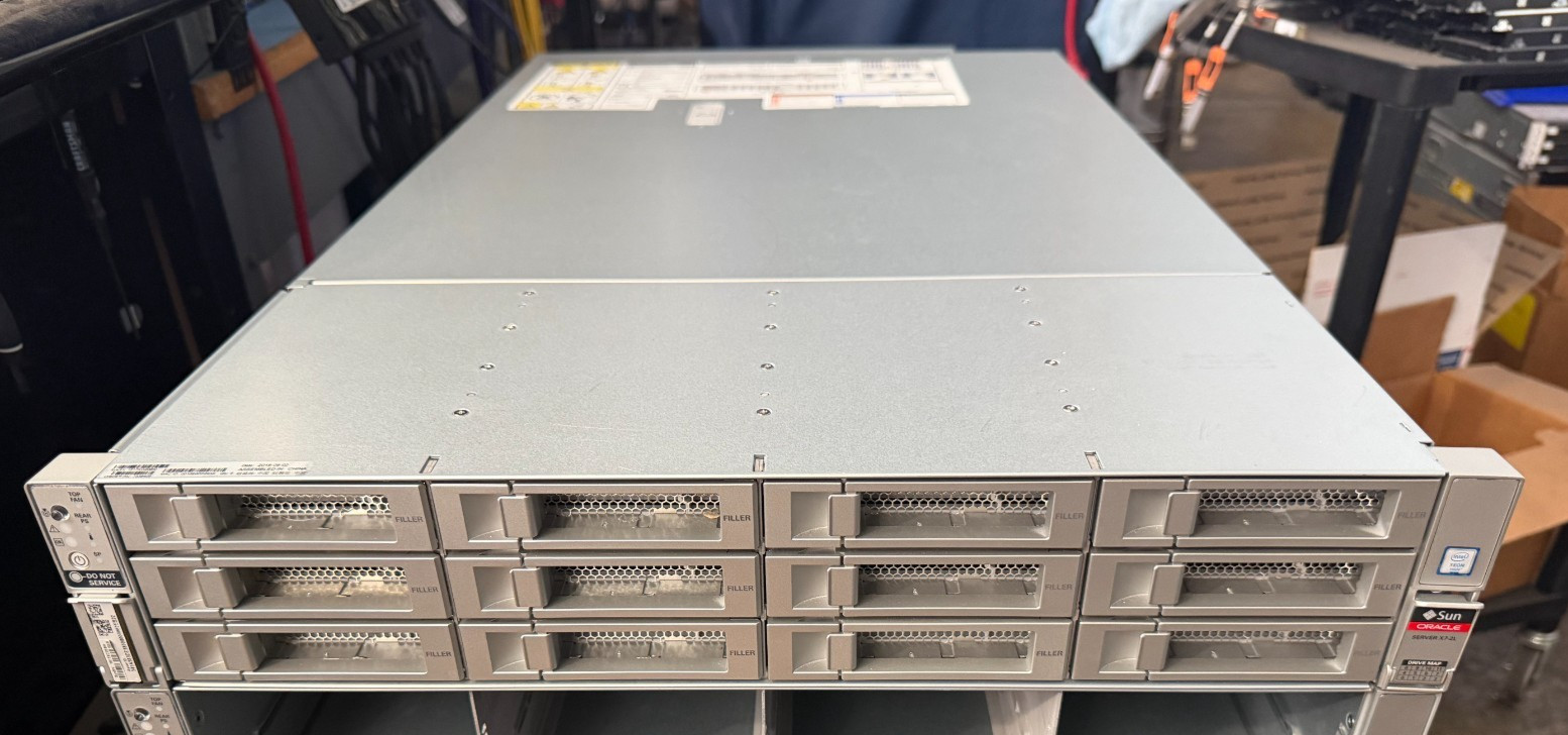 Sun Oracle X7-2L 2xSilver 4114 32GB 8x P4608 6.4TB NVMe 2U Server