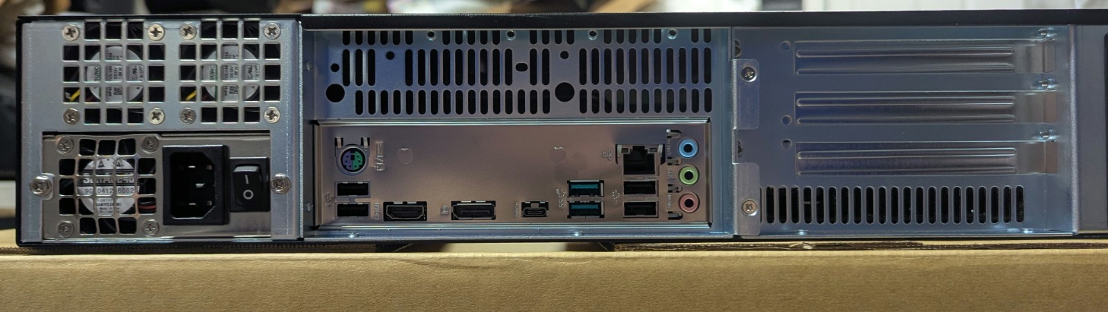 Stealth SR-2501 2U Rackmount Server Intel I7-10700 64GB Ram 4TB HDD Win10PRO