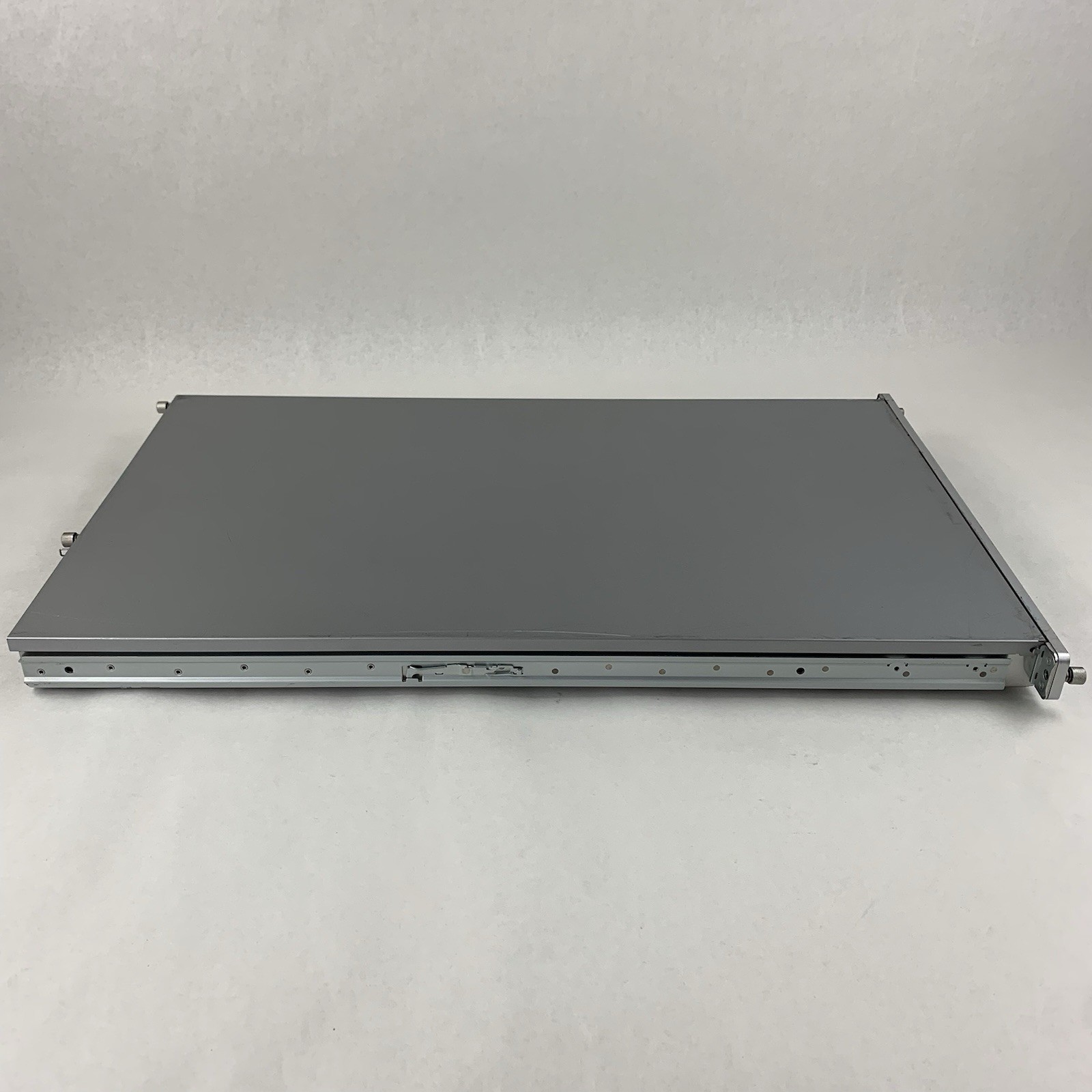 Apple A1279 XServe 2009 Server 2x Xeon E5520 2.26 GHz 24 GB Ram ODD No OS No HDD