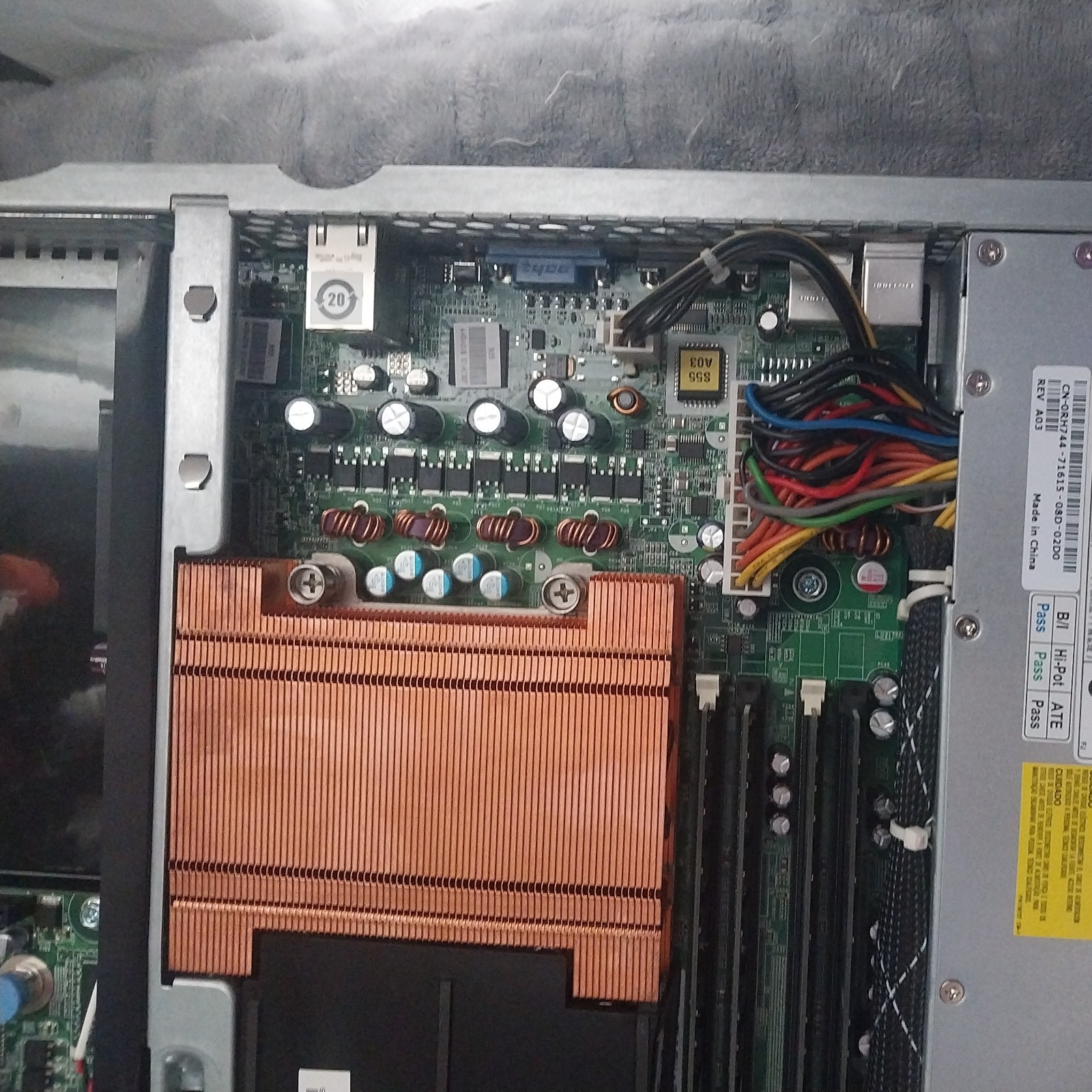 POWEREDGE R200, Dell, Dell Poweredge R200 Xeon E3110 3ghz Dual Core, USED!