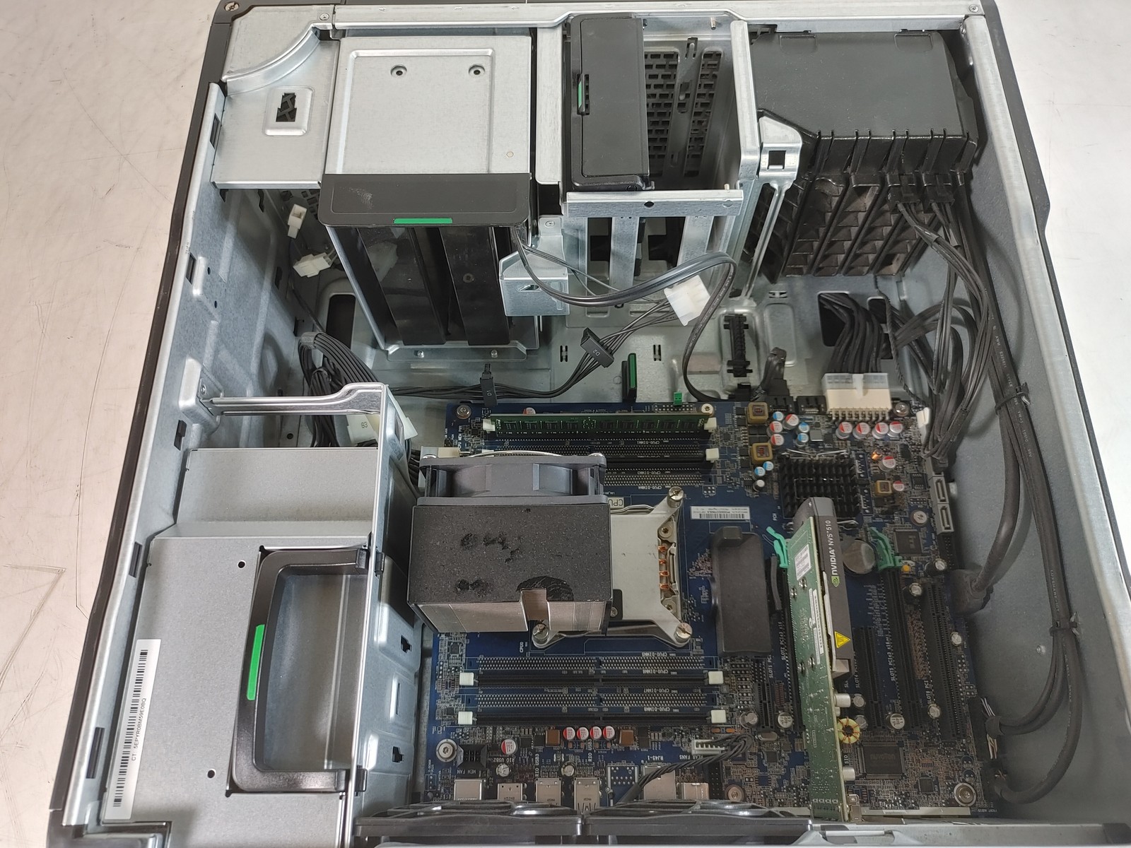 HP Z640 WorkStation Intel Xeon E5-2620 v3 2.40 GHz 8 GB DDR4 – No HDD